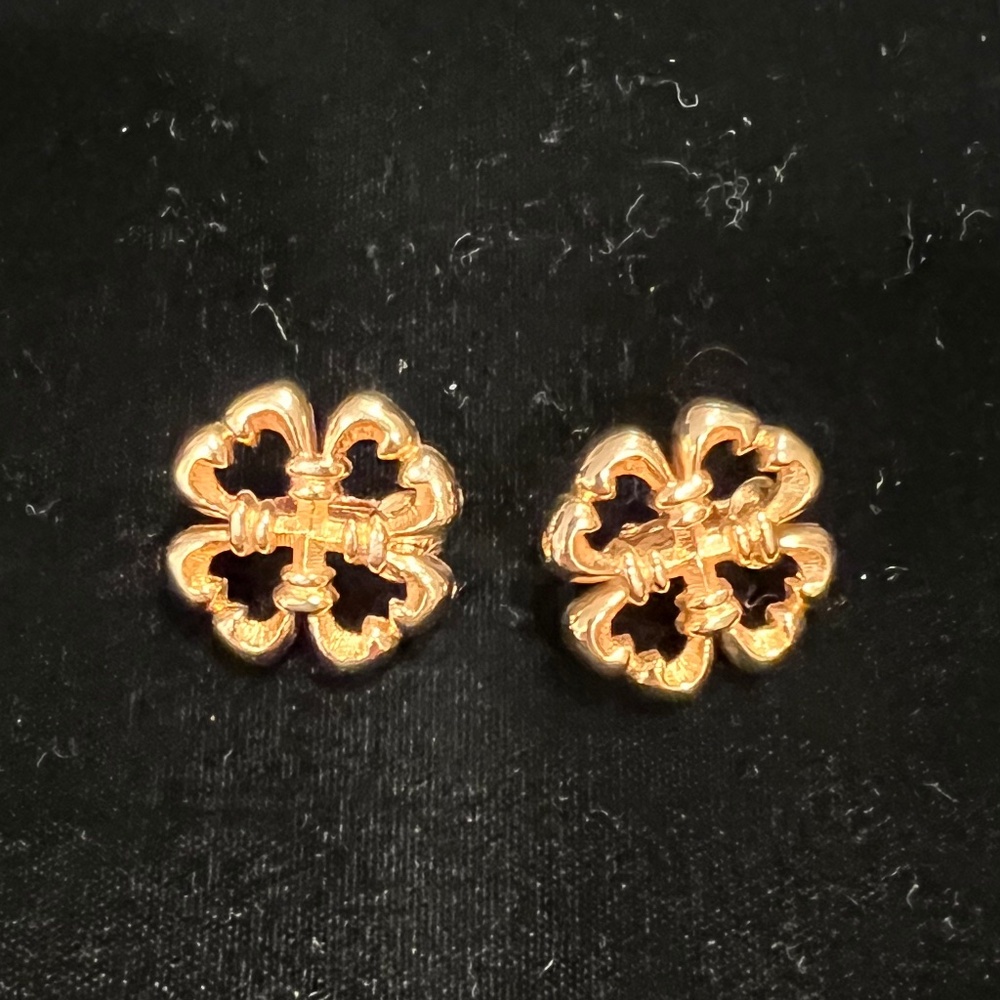 Vintage Sarah Coventry gold tone earrings